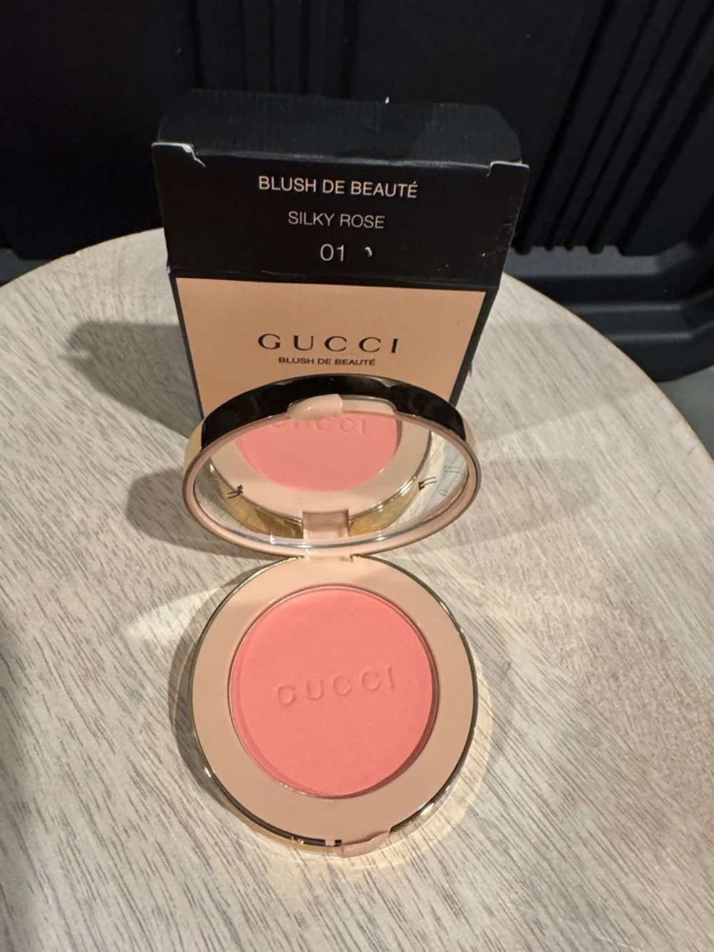 Gucci Cheeks & Eyes Powder Luminous Matte in Soft Rose Pink
